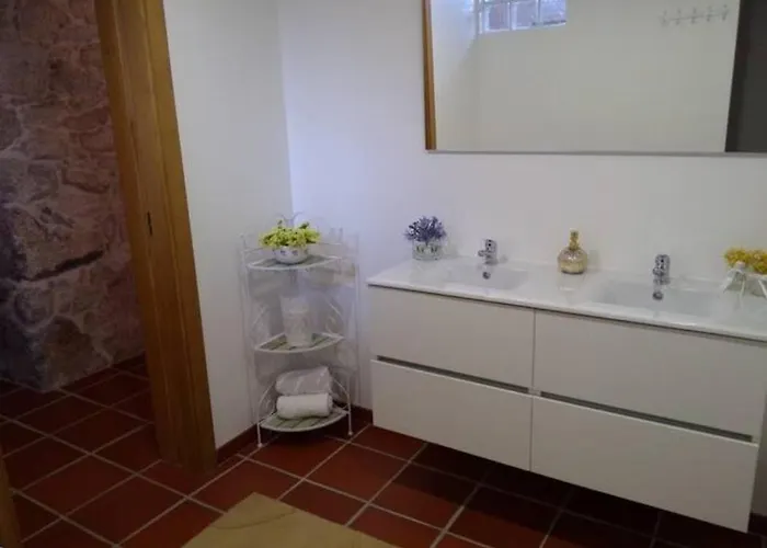 Casinhas Da Levada Farm stay *